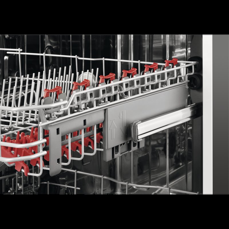 AEG FES5368XZM Priestor tam, kde ho potrebujete: Výškovo nastaviteľný horný kôš