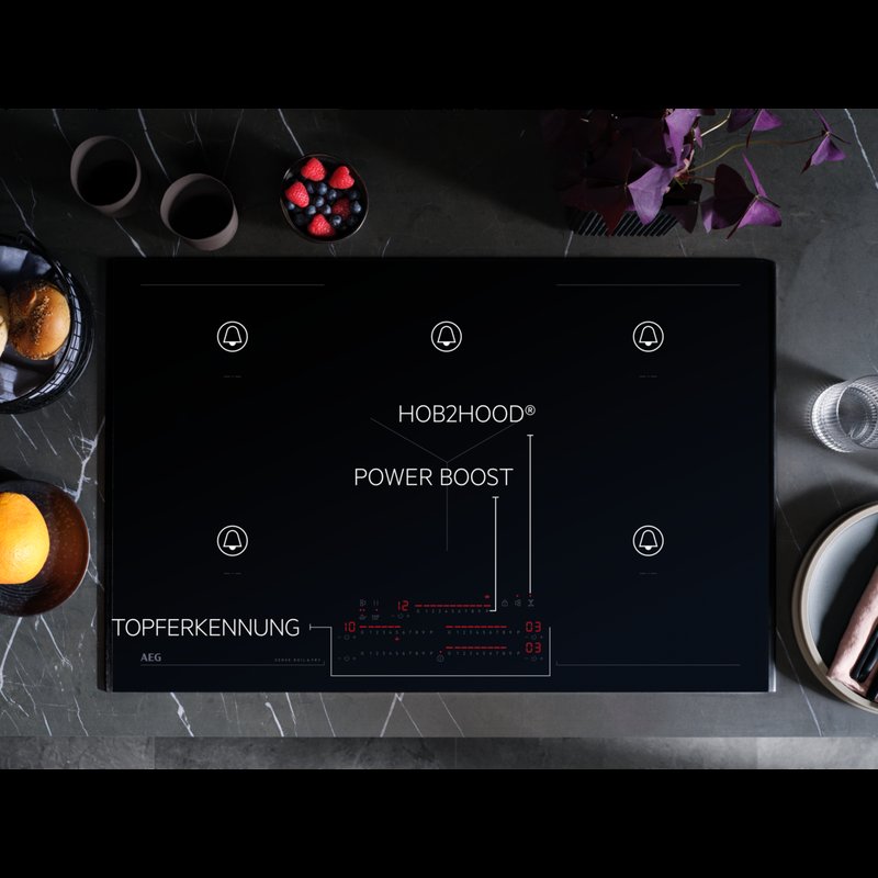 AEG NIK85M30IB Intuitívne ovládanie 5 zón so samostatným ovládaním