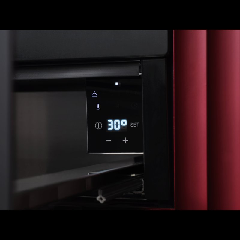 AEG NKD914T Elektronický dotykový displej umožňuje jednoduché používanie