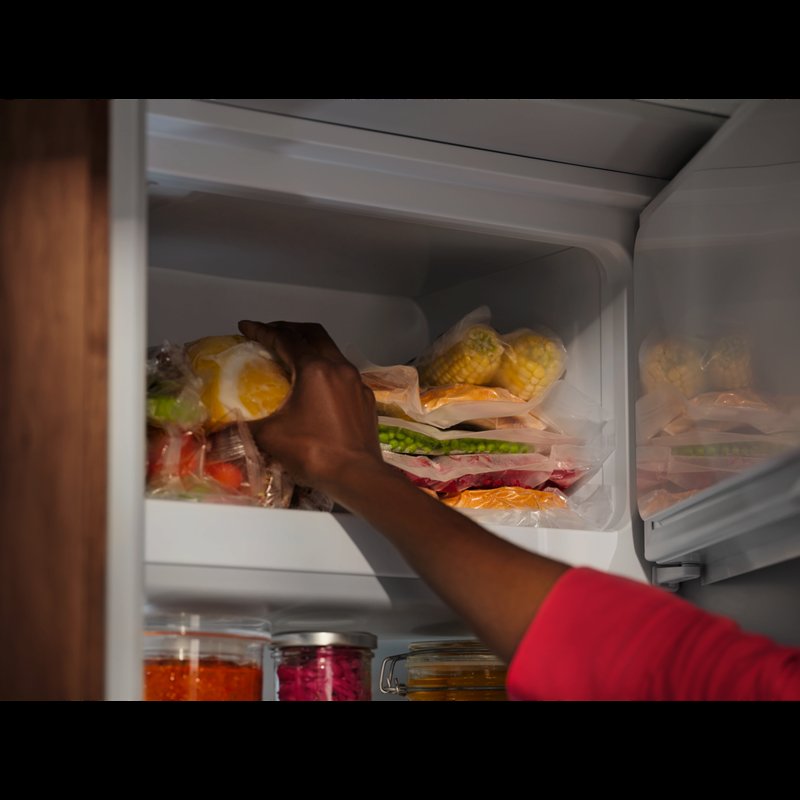 AEG RTB411E1AW Štvorhviezdičkový mraziaci priestor v chladničke