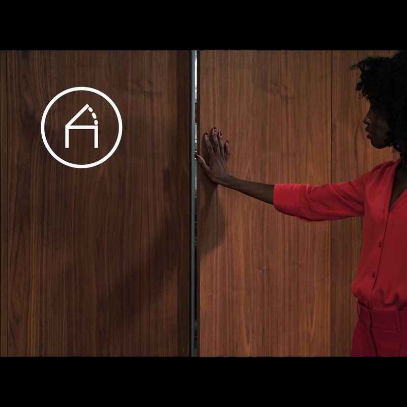 AEG TB7NA181EC Jemne sa dovierajúce dvierka zaručujú zakaždým plynulé a tiché zatvorenie