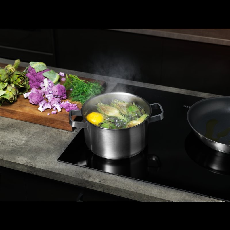 AEG TN64IA00XB Ešte rýchlejší a účinnejší ohrev