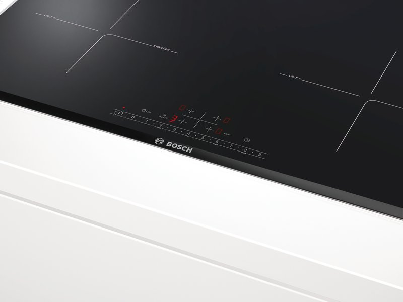 Bosch PKE645FP2E — DirectSelect: jednoduchý, priamy výber zvolenej varnej zóny, stupňa výkonu a dodatočných funkcií.