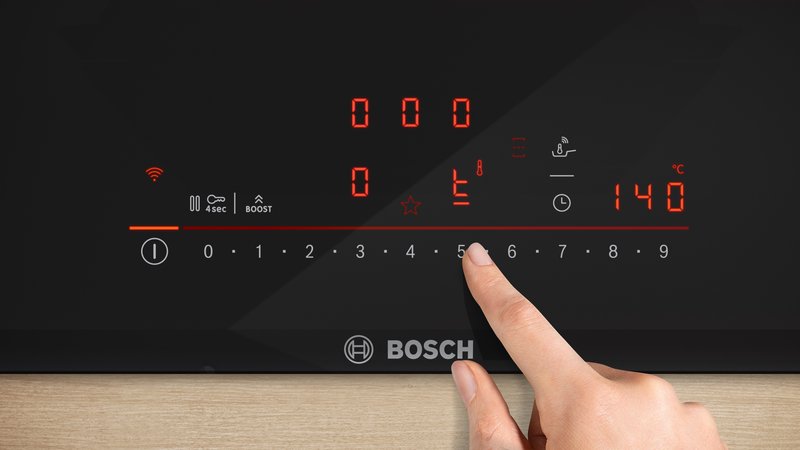 Bosch PVQ731H26E — DirectSelect+: priamy a jednoduchý výber požadovanej varnej zóny, výkonu a doplnkových funkcií.