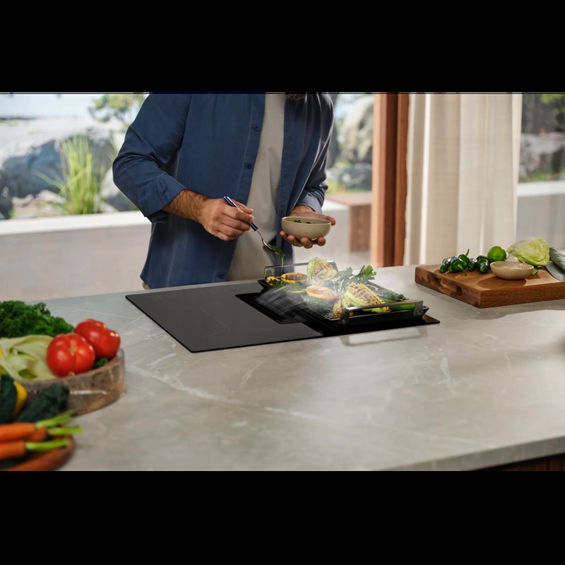 Electrolux ECC63410CB Vytvorte si väčšiu varnú plochu s funkciou Bridge