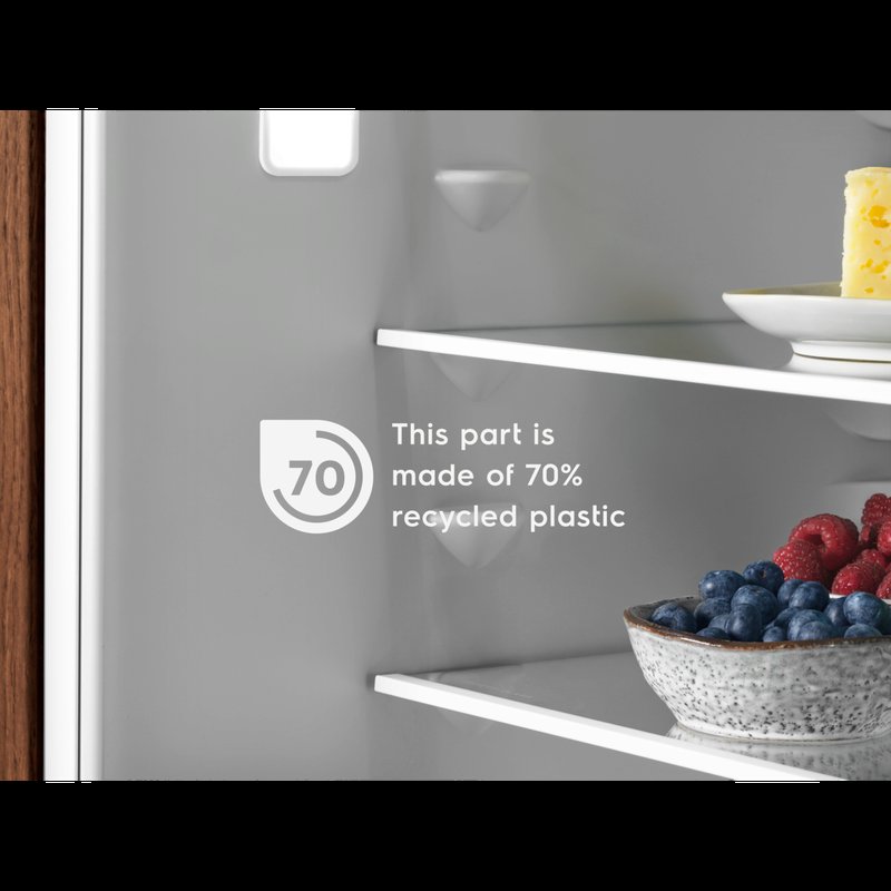 Electrolux ERD6DE18S1 Prelomová – jedinečná chladnička s recyklovaným plastom