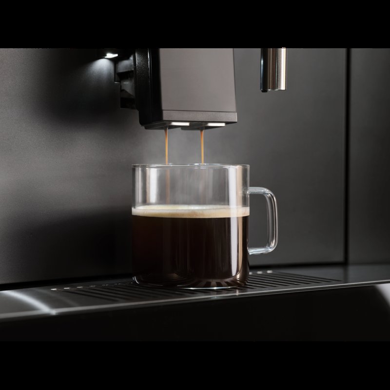 Electrolux KBC95T Vždy dokonalá kombinácia mlieka a kávy