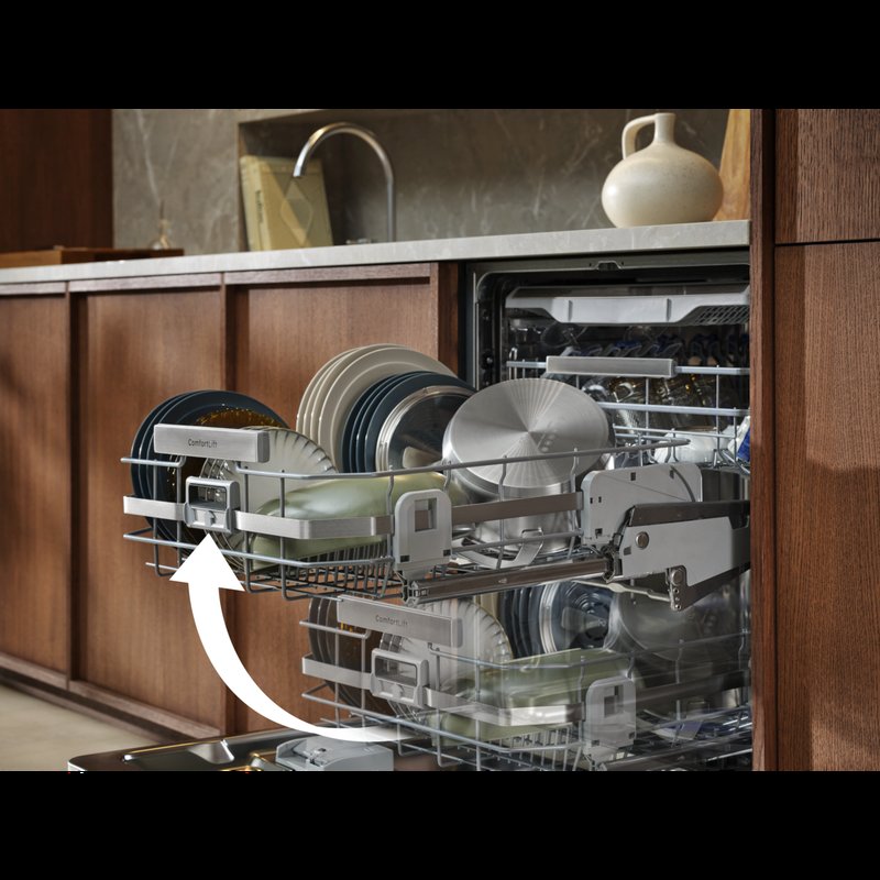 Electrolux KL82A505S Vďaka vystuženým závesom zdvihnete plne naložený spodný kôš o 25 cm