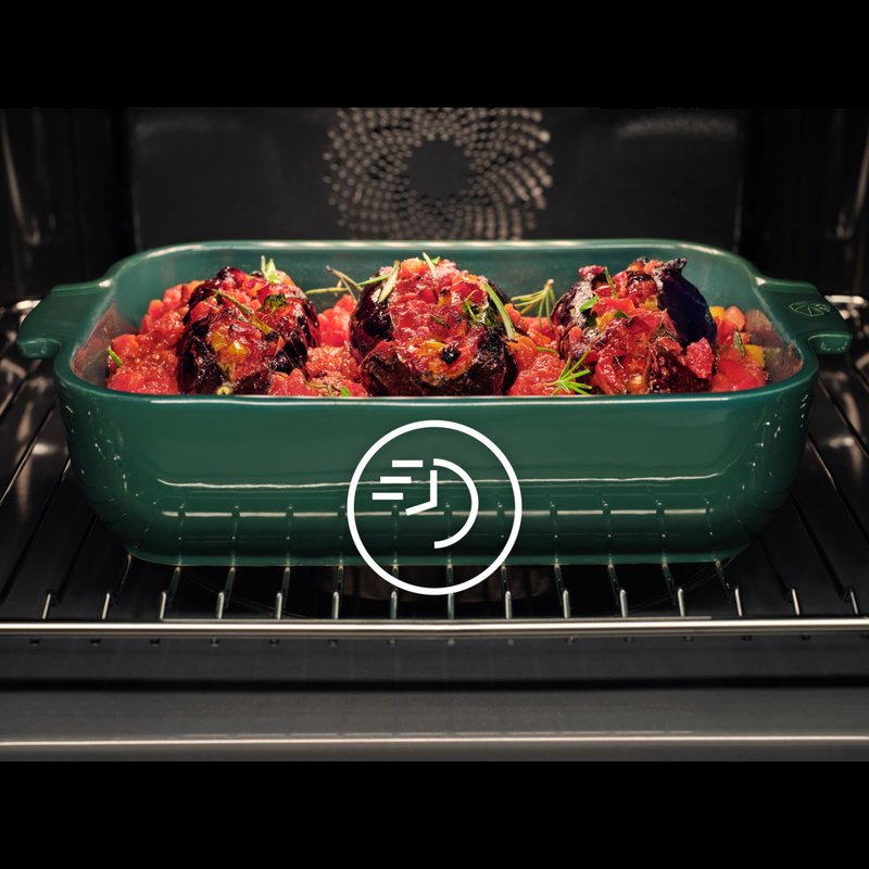 Electrolux KVLAE2ST Kombinácia funkcií mikrovlnnej a tradičnej rúry skráti prípravu na polovicu