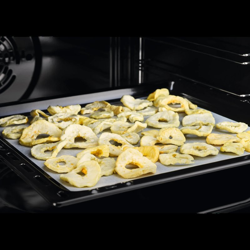 Electrolux LKK520023X Cirkulačné pečenie – rovnomerne šíri teplo