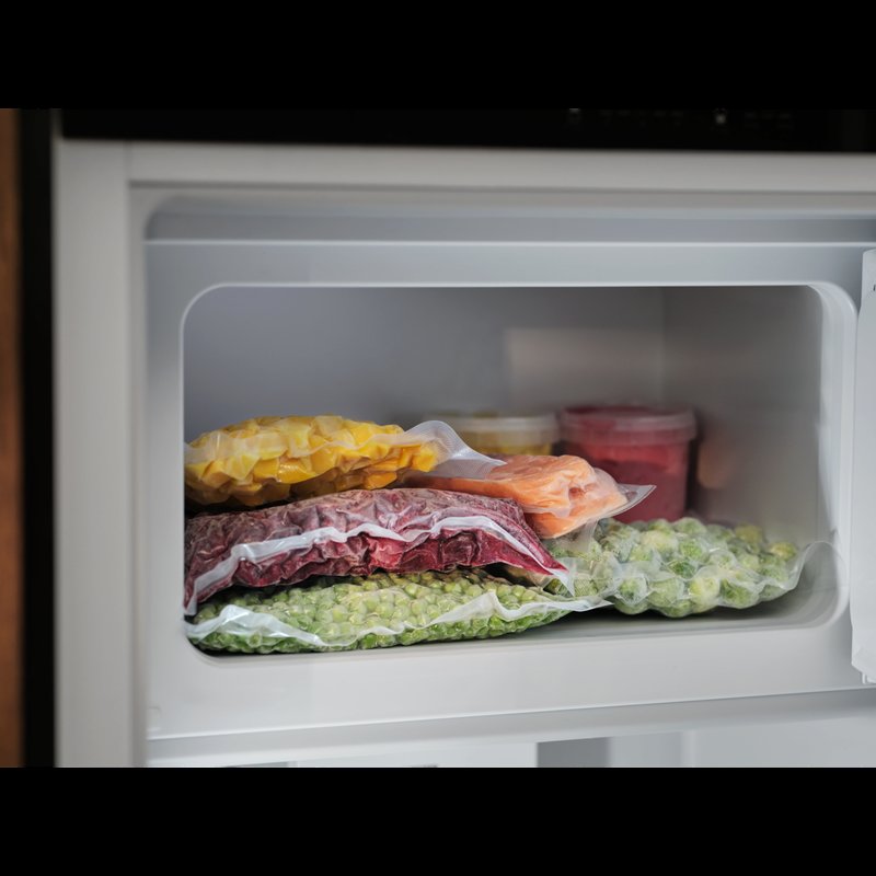 Electrolux LXB1SE11W0 Zmrazovanie v chladničke, so štvorhviezdičkovou priehradkou