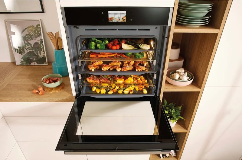 Gorenje BO798S38BG — Viacero jedál naraz