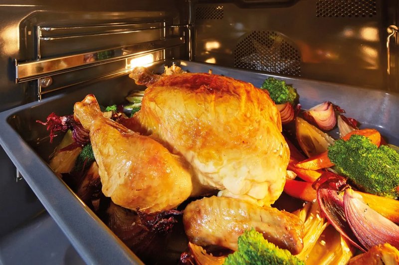 Gorenje BO798S38BG — Viac priestoru pre viac voľnosti pri pečení