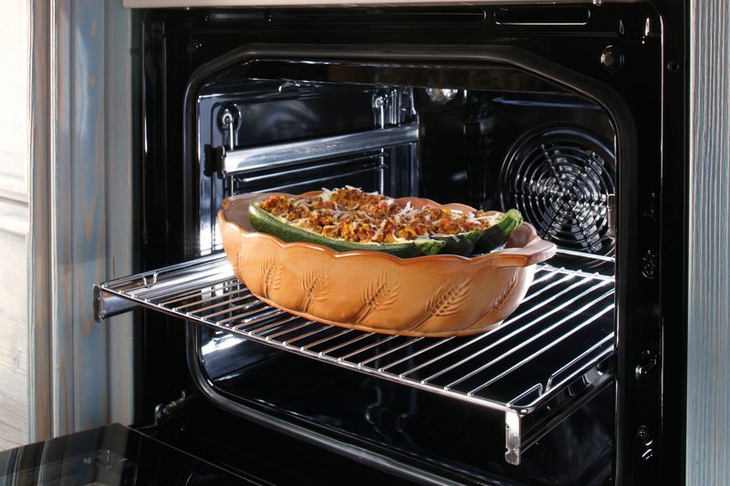 Gorenje BOS67372CLB — Rovnomerné rozloženie tepla