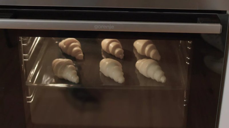 Gorenje GEITS6E71PBG — The fastest way to bake frozen goodies