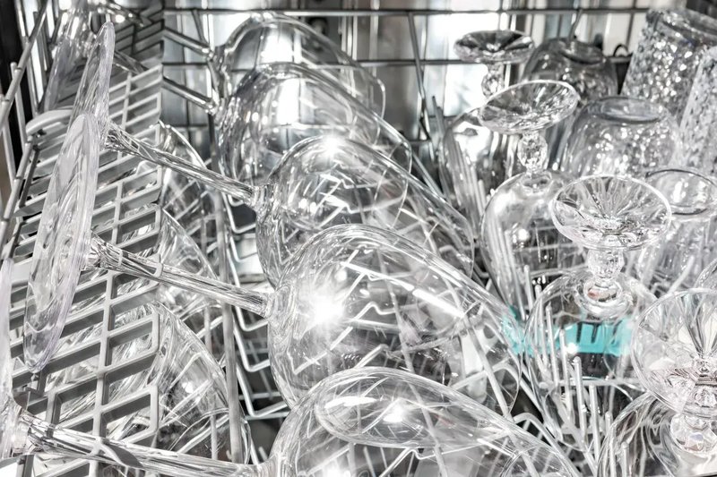 Gorenje GS563B10X — Šetrné umývanie aj pre krištáľové poháre