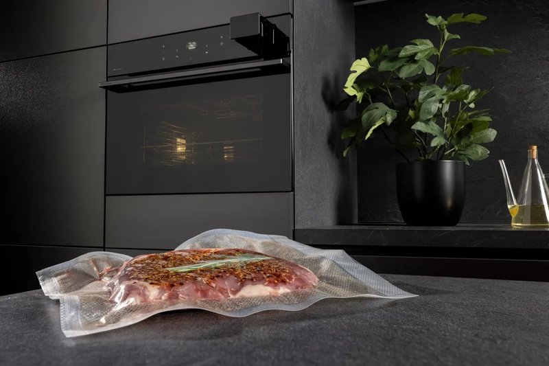 Hisense BIMAS4011S8BG — Funkcia Sous Vide