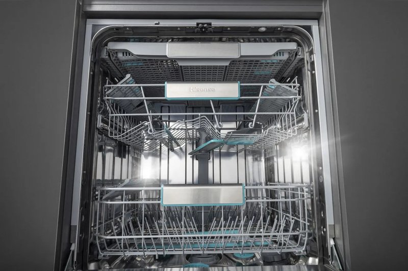 Hisense HDV9673XXL — Extra Space