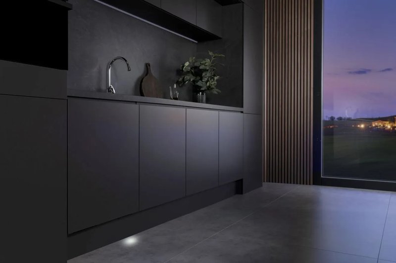 Hisense HV693A65AD — Stavové svetlo