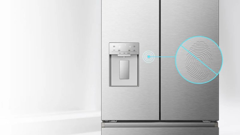 Hisense RF815N4SESE — Dizajn proti odtlačkom prstov