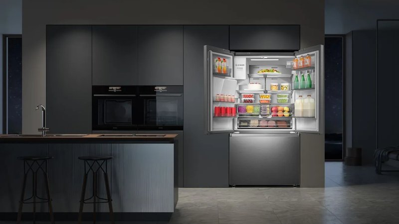 Hisense RF815N4SESE — Multidoor chladnička French Door
