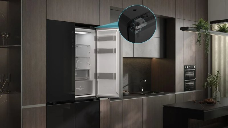 Hisense RQ768N4GBE — Flexi Hinge