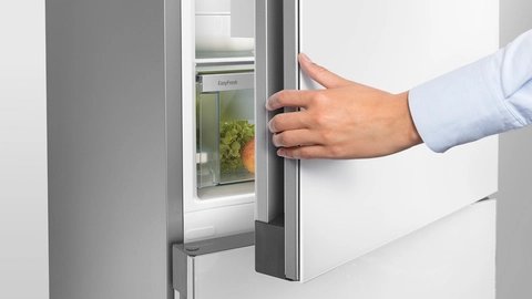 Liebherr CND 5204 — Zapustené madlo