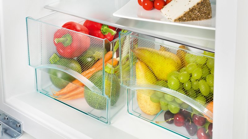 Liebherr CU 3331 — Priehľadné priečinky na zeleninu