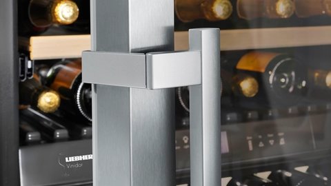 Liebherr EWTGB 1683 — Izolačné sklenené dvere