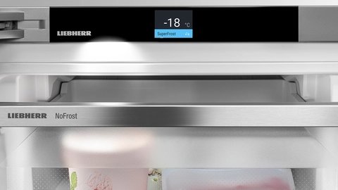 Liebherr FND 525i — LED osvetlenie mraziacej časti