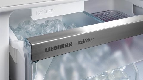 Liebherr ICBNCX 5173 — IceMaker s pevnou prípojkou vody