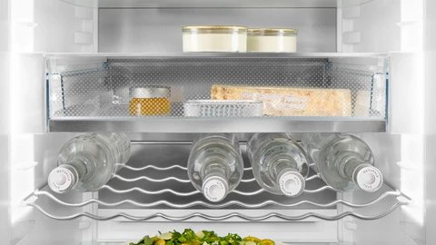 Liebherr IRE 5100 — Polička na fľaše