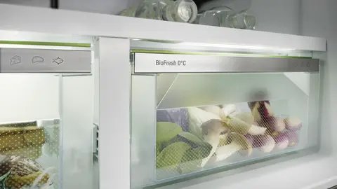 Liebherr MBSDDI 9528 — LED osvetlenie priečinka BioFresh