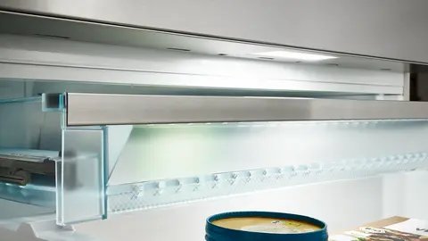 Liebherr MBTSDI 9528 — LED osvetlenie mraziacej časti