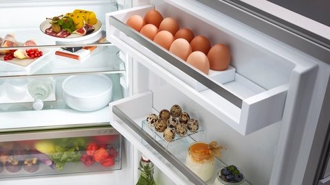 Liebherr RSDCI 1621 — Polička vo dverách