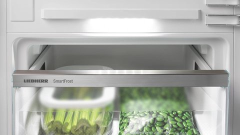 Liebherr SICNDI 5153 — LED osvetlenie mraziacej časti