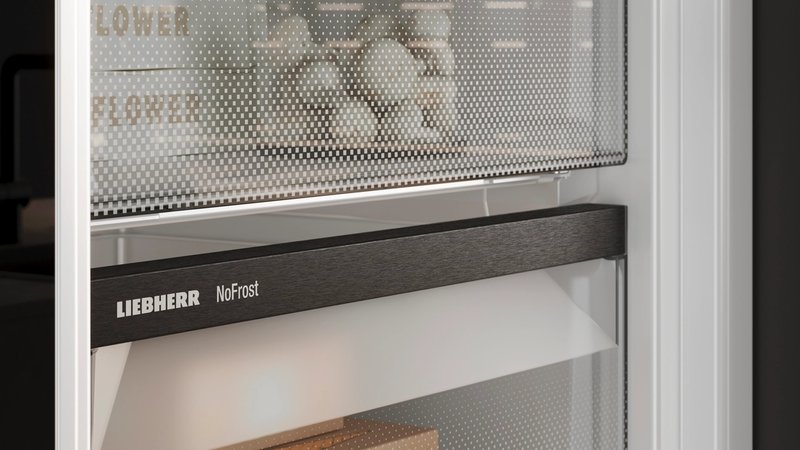 Liebherr SIFNDX 5188 — Orámovanie BlackSteel