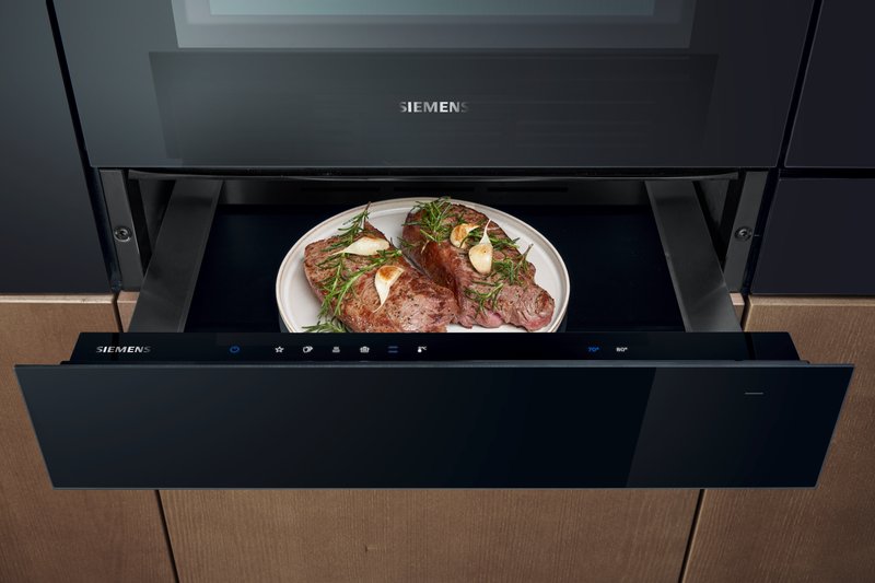 Siemens BI710D1B1 — Pomalé varenie: umožňuje pomalé a šetrné varenie pri nízkej teplote.