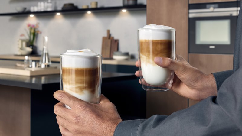 Siemens CT718L1B0 — Pripravte si naraz dve mliečne špeciality, alebo akýkoľvek nápoj stlačením jediného tlačidla - oneTouch DoubleCup.