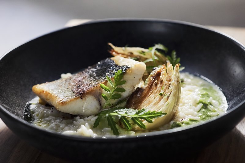 Siemens ED651HSC1E — Asistent fryingSensor Pro s hlasovým ovládaním: požiadajte Alexu, aby vám odporučila ideálnu teplotu varenia pre pripravované jedlo.